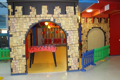1347